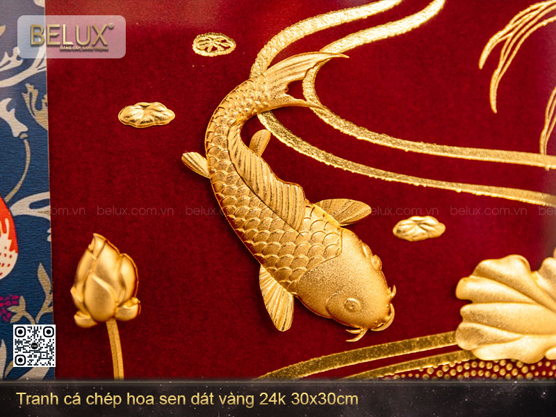 Tranh cá chép hoa sen dát vàng 24k KT 30x30cm